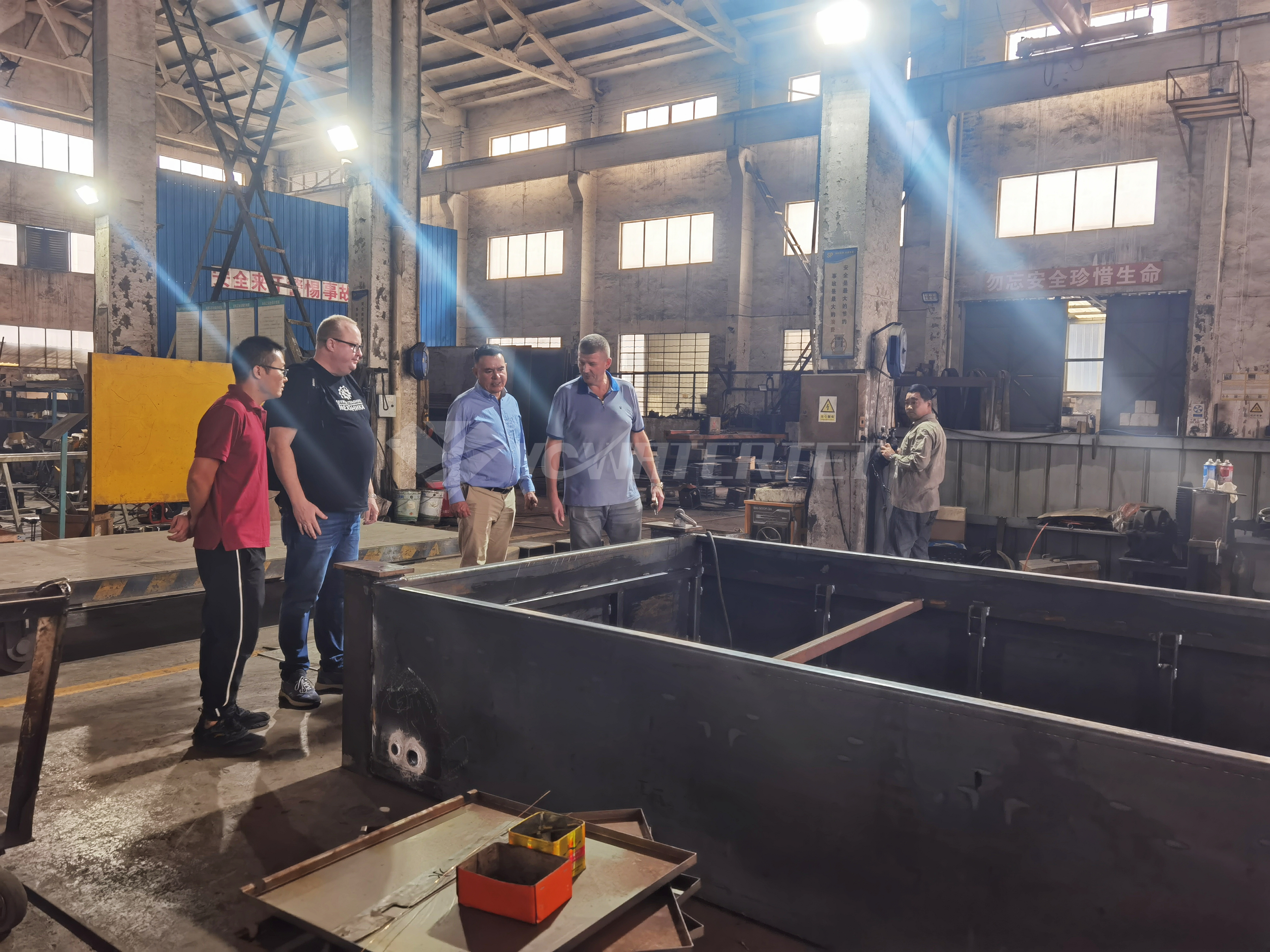 production de tables de d&eacute;coupe