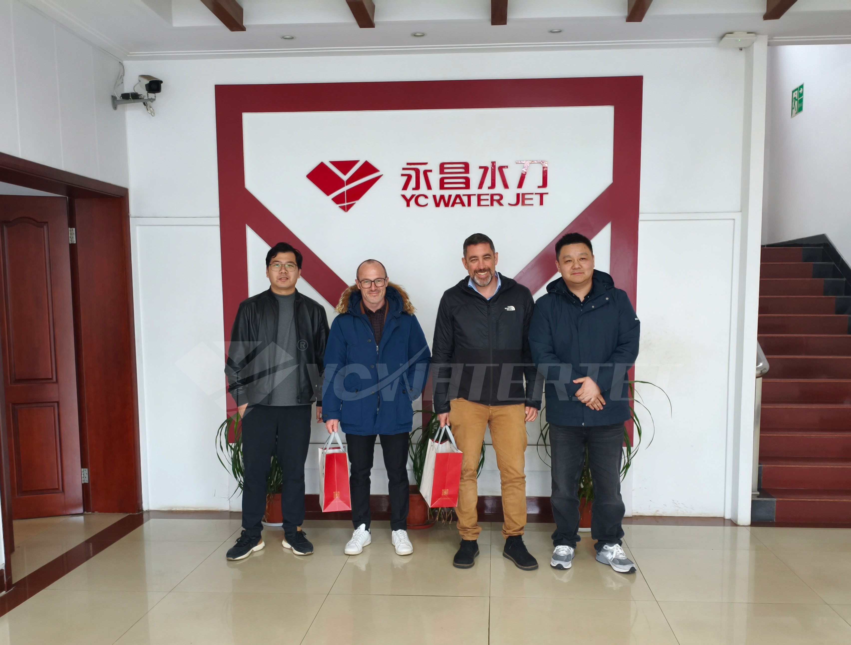 Clients italiens de YC Waterjet