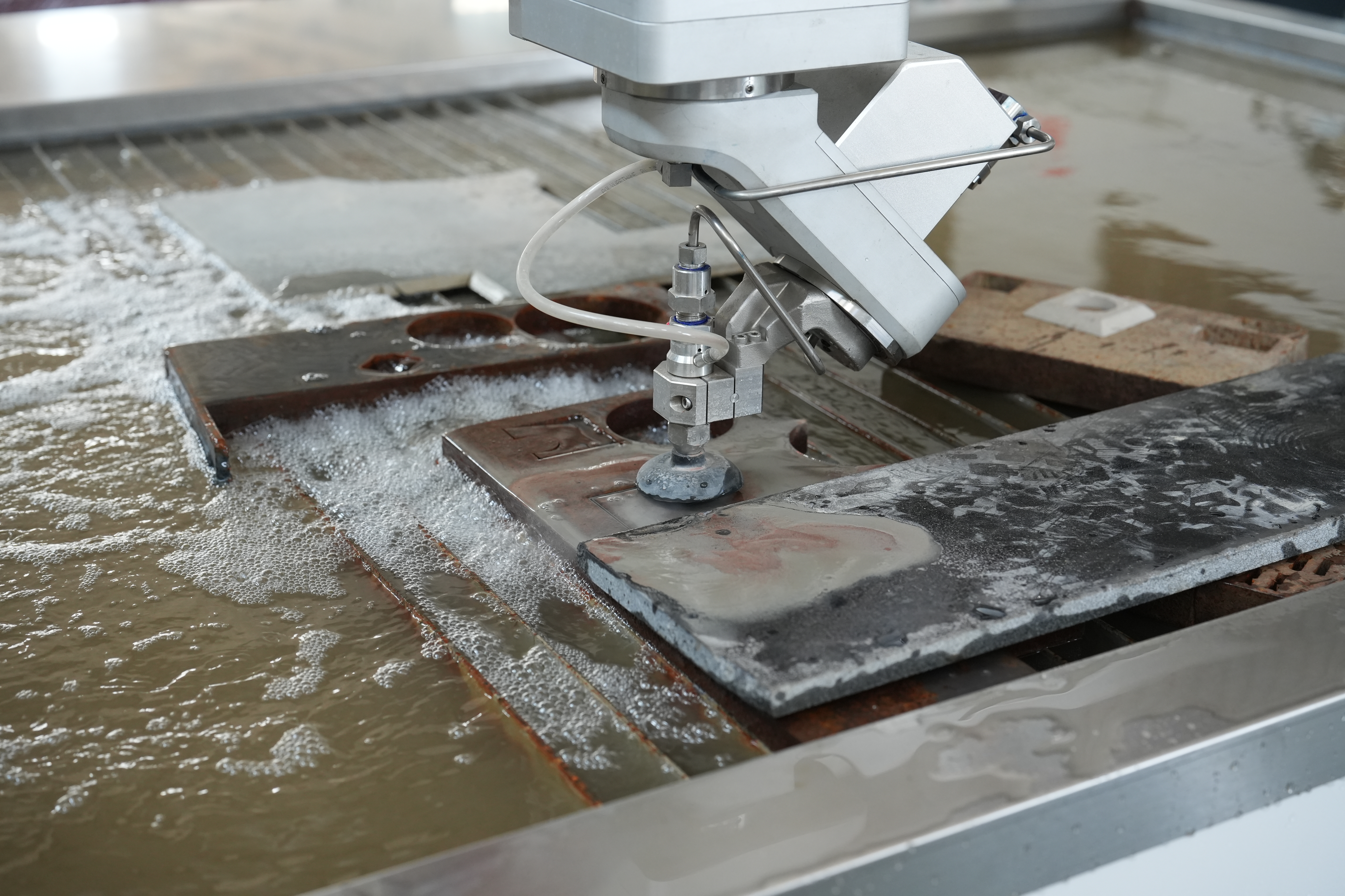 Coupe à jet d'eau max à 5 axes —3d Couper à jet d'eau