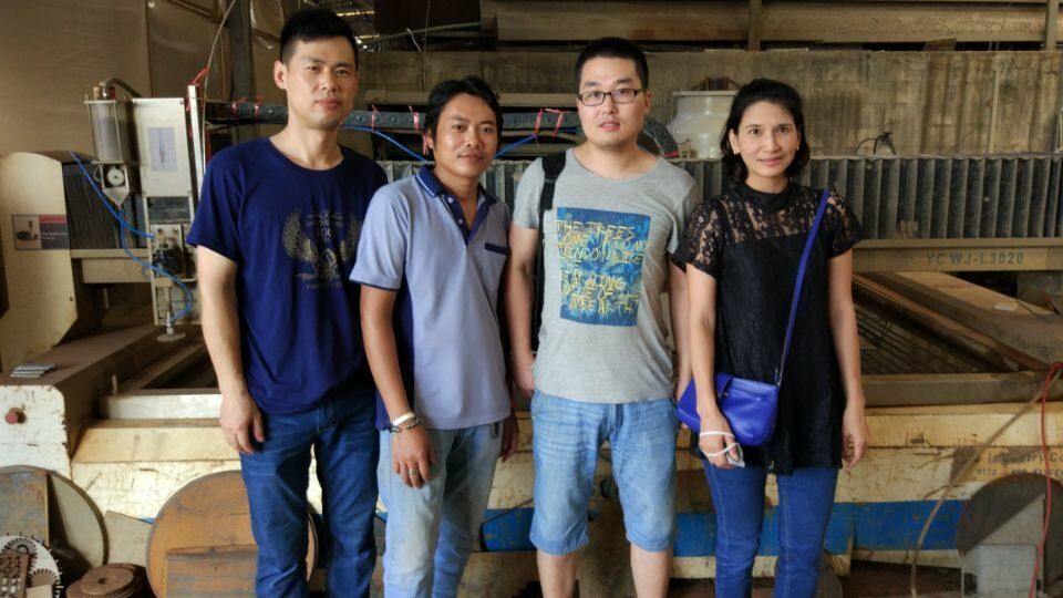 Les ing&eacute;nieurs fournissent apr&egrave;s la vente en Tha&iuml;lande.jpg