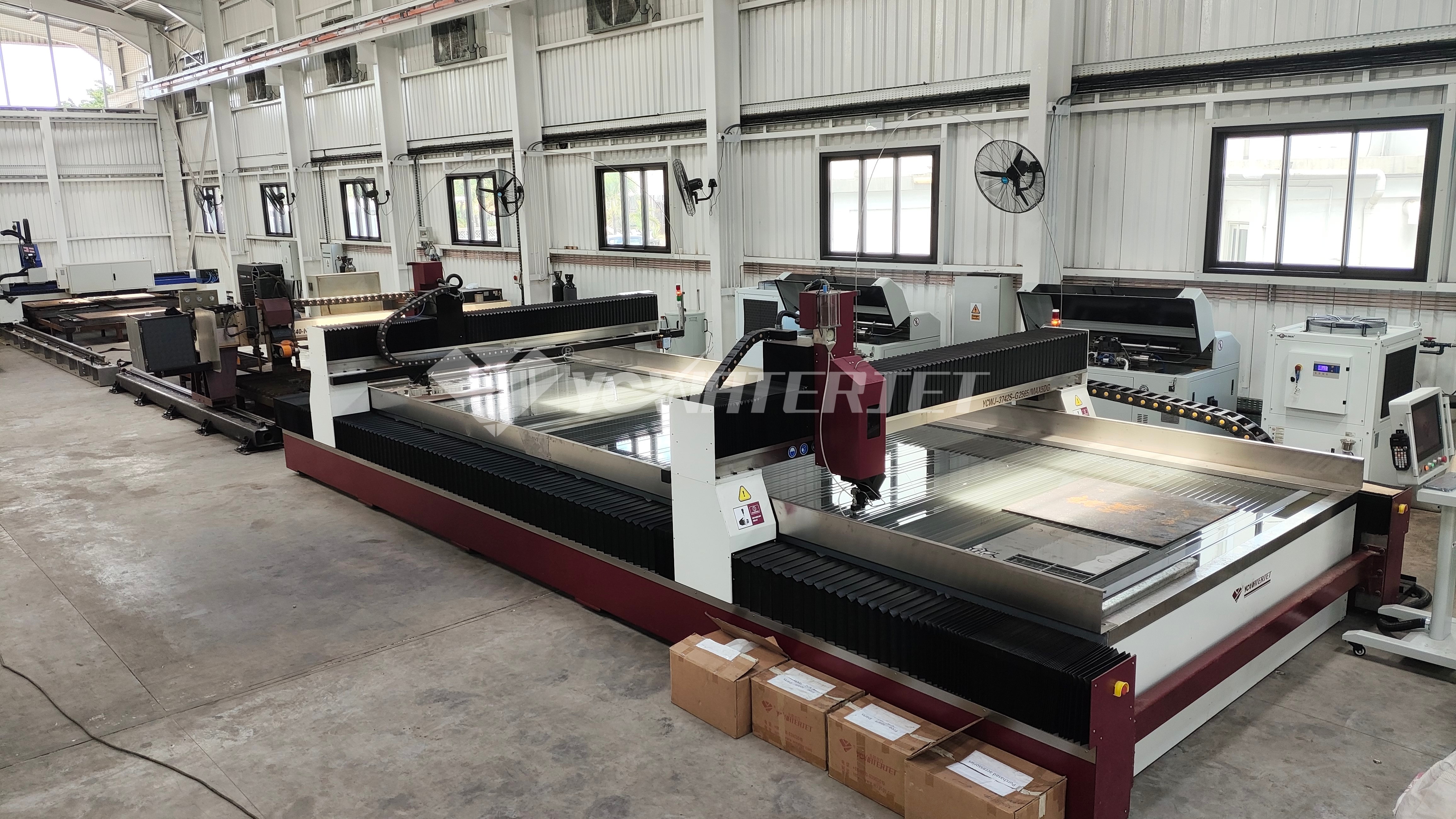 Table de d&eacute;coupe 