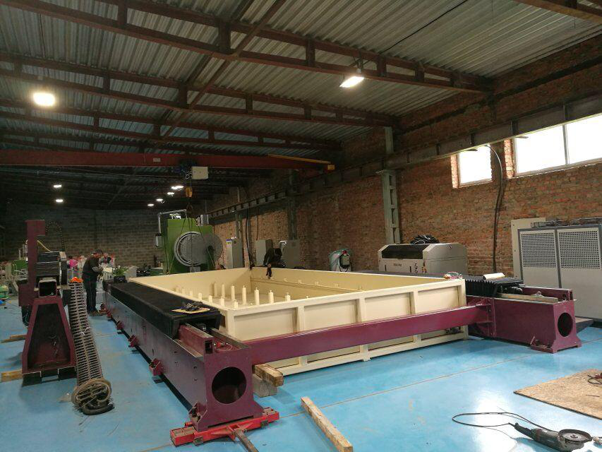 3d 5axis Machine de coupe &agrave; jet d'eau.png