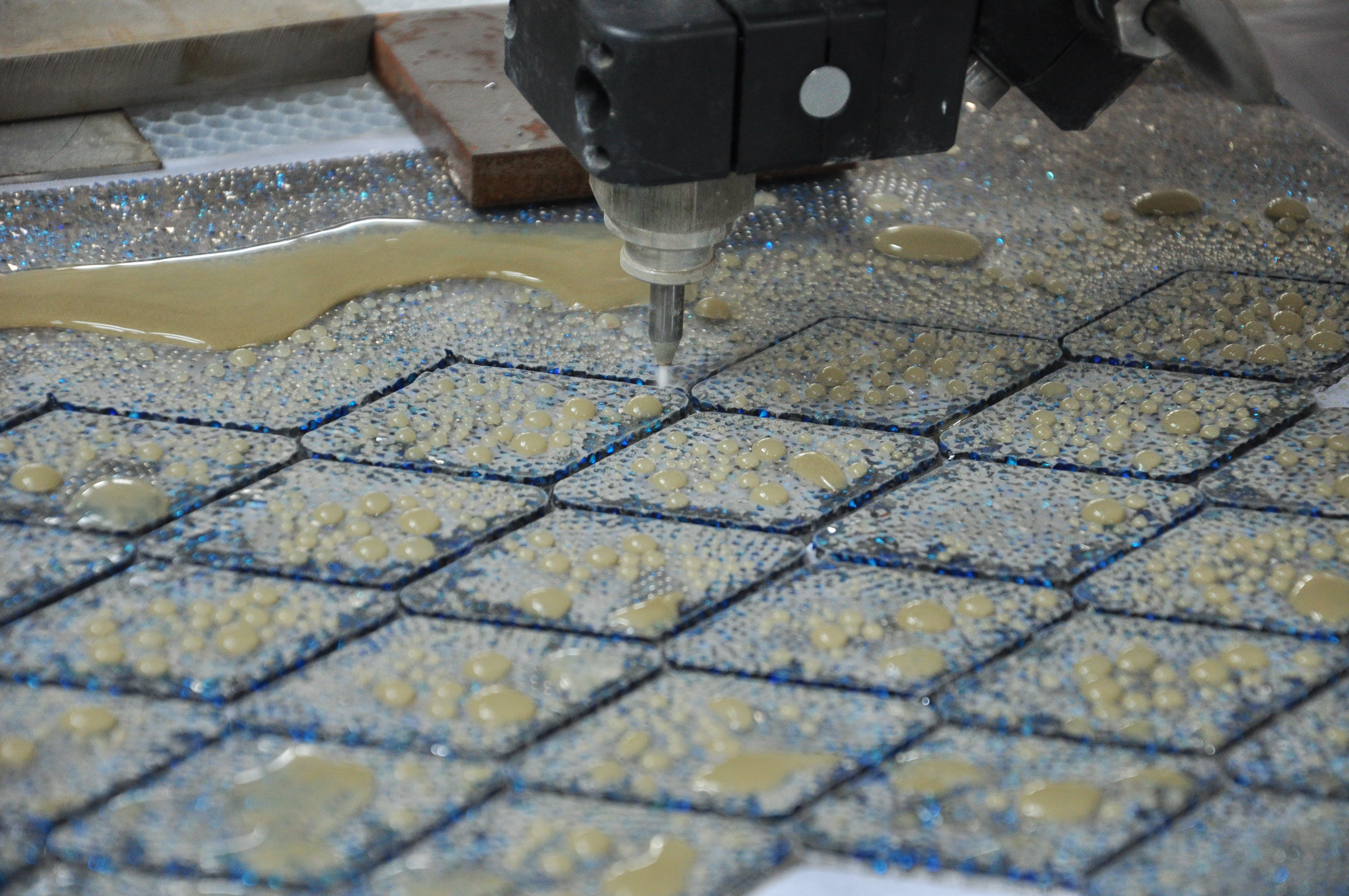 5 axes water jet.jpg